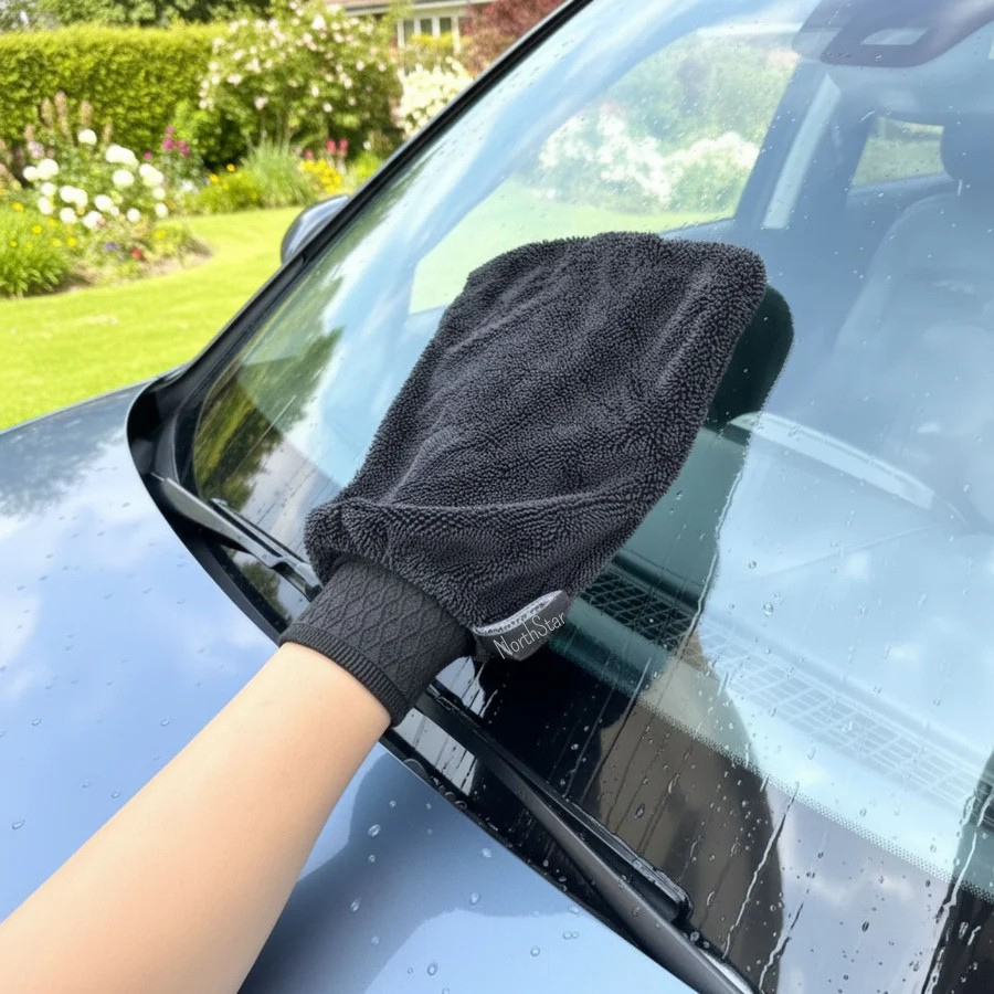 NorthStar Glove – All-Purpose Cleaning Glove for Effortless Shine